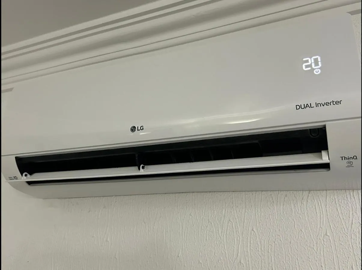 Vista Alta - 150 Metros Beira Mar - Garagem - Recepcao 24Horas - Smart Tv - Cozinha Completa - Ar Condicionado Sala E Quarto - Internet 100Mb Upload E 50Mb Download Fortaleza  Apartamento Fortaleza (Ceara)